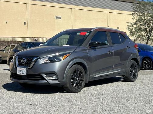 2020 Nissan Kicks SR