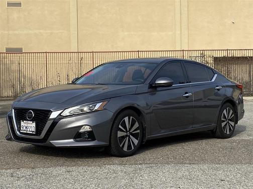 2022 Nissan Altima 2.5 SL
