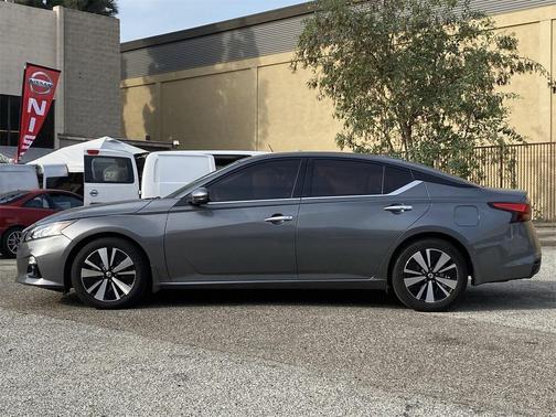 2022 Nissan Altima 2.5 SL