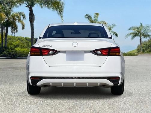 2025 Nissan Altima S FWD