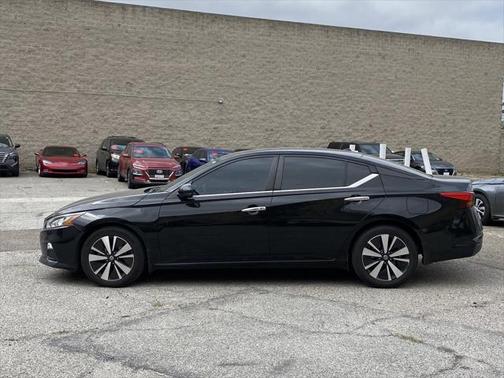 2021 Nissan Altima 2.5 SV