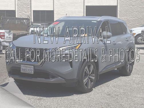 Boulder Gray 2023 Nissan Rogue SL