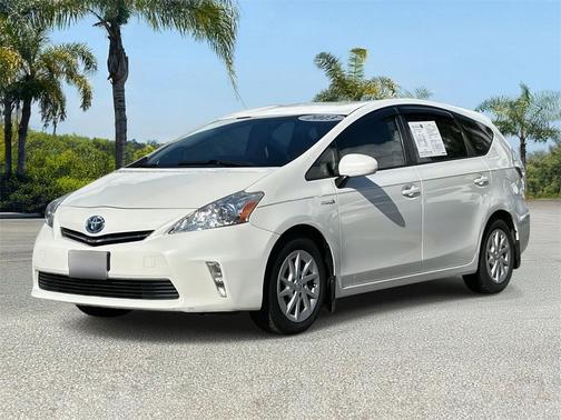 2013 Toyota Prius v Two
