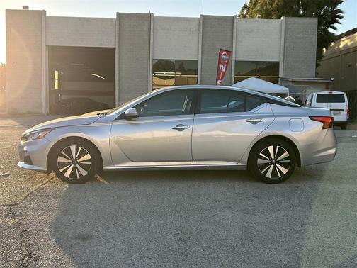 2022 Nissan Altima 2.5 SV