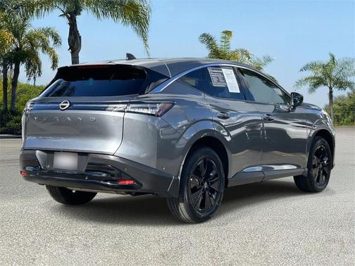2025 Nissan Murano SV