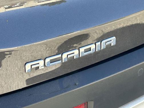 Iridium Metallic 2017 GMC Acadia SLE-2