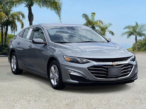 Sterling Gray Metallic 2024 Chevrolet Malibu FWD 1LT