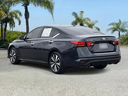 2021 Nissan Altima 2.5 SL