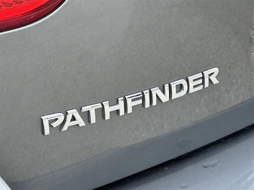 2018 Nissan Pathfinder S