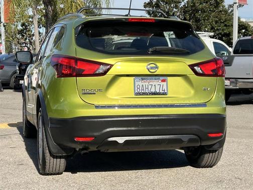 2017 Nissan Rogue Sport SV