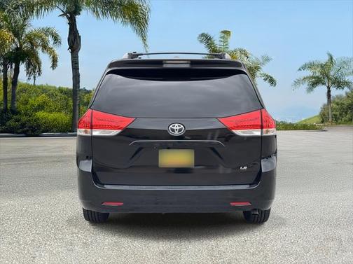 2013 Toyota Sienna LE