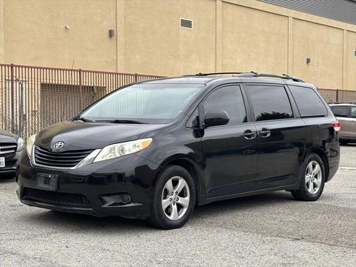 2013 Toyota Sienna LE