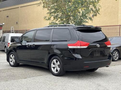 2013 Toyota Sienna LE