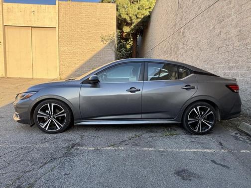 2022 Nissan Sentra SR