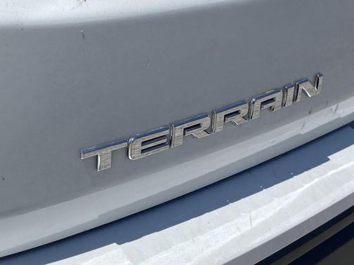 Summit White 2020 GMC Terrain SLE