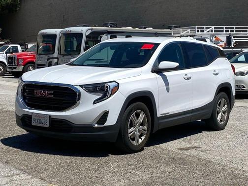 Summit White 2020 GMC Terrain SLE