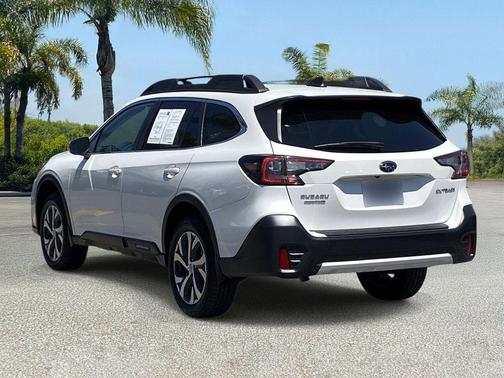 Crystal White Pearl 2020 Subaru Outback Limited