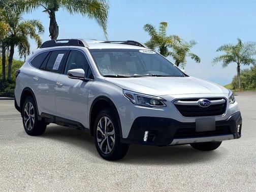 Crystal White Pearl 2020 Subaru Outback Limited