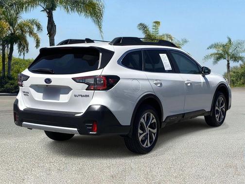 Crystal White Pearl 2020 Subaru Outback Limited