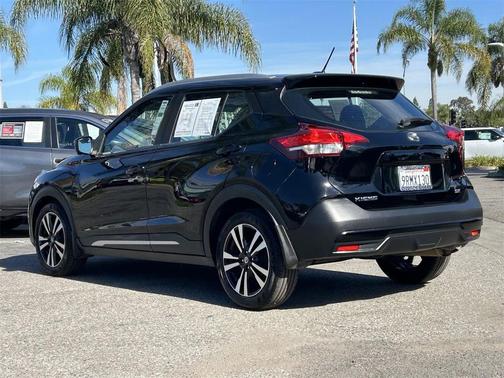 2018 Nissan Kicks SR