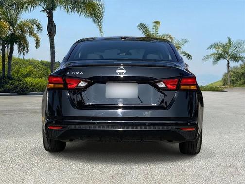 2025 Nissan Altima S FWD