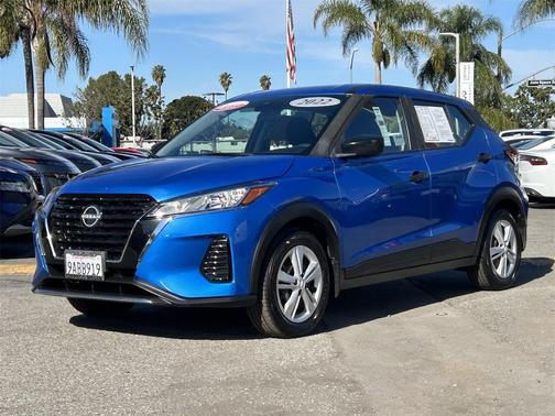 2022 Nissan Kicks S