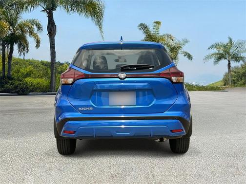 2022 Nissan Kicks S