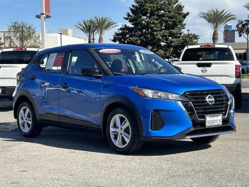 2022 Nissan Kicks S