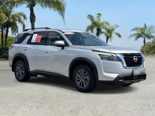 2024 Nissan Pathfinder SV FWD