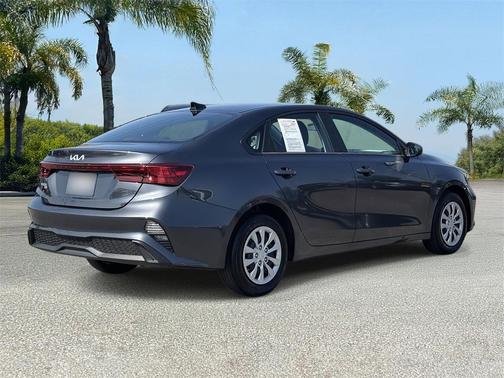 2024 Kia Forte LX
