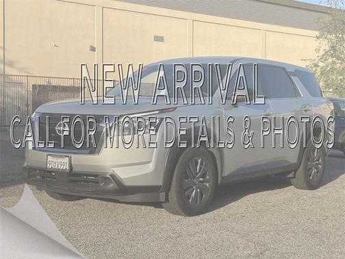 2023 Nissan Pathfinder S FWD