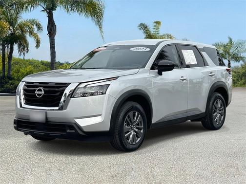 2023 Nissan Pathfinder S FWD
