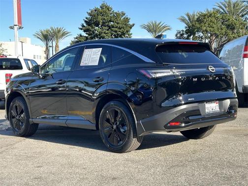 2025 Nissan Murano SV