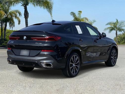 2023 BMW X6 xDrive40i