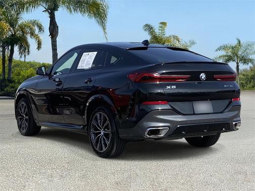 2023 BMW X6 xDrive40i