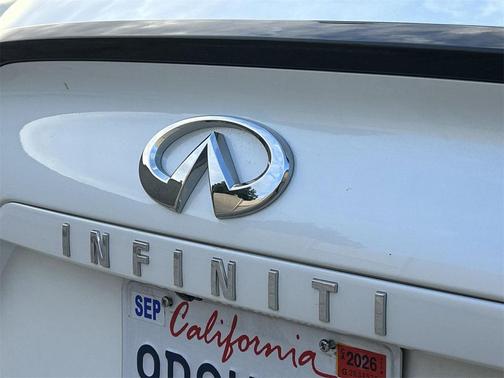 2022 INFINITI QX50 LUXE