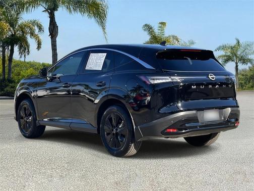 2025 Nissan Murano SV