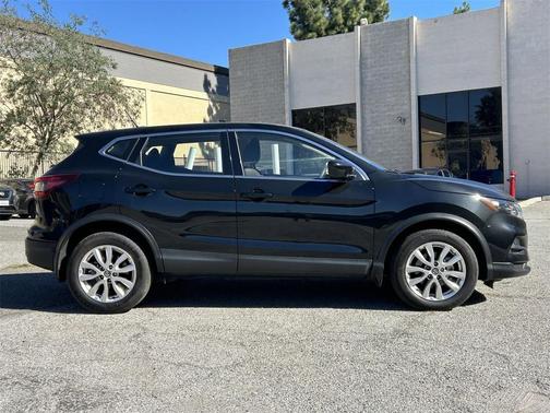 2021 Nissan Rogue Sport S