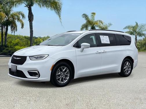 2022 Chrysler Pacifica Touring