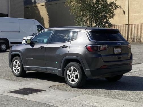 2022 Jeep Compass Sport