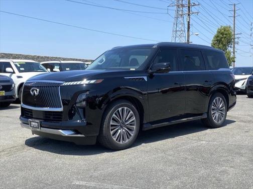 2025 INFINITI QX80 Luxe