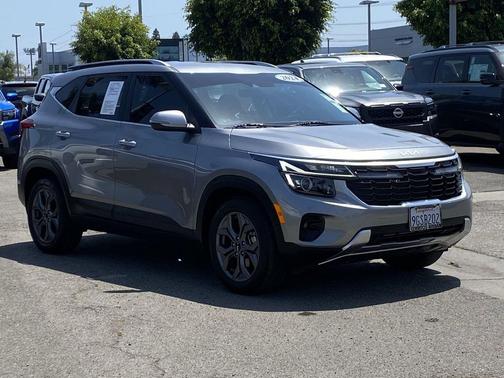 Steel Gray 2024 Kia Seltos S