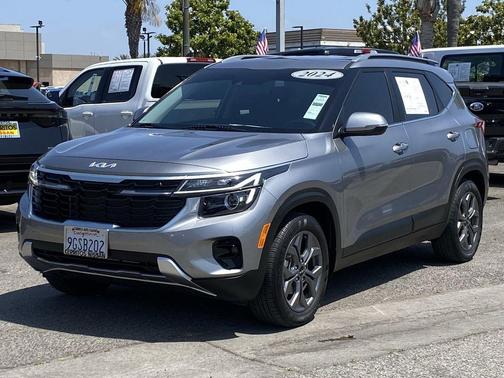 Steel Gray 2024 Kia Seltos S