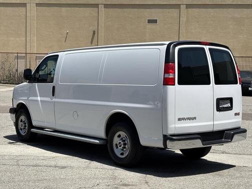 2018 GMC Savana 2500 Work Van