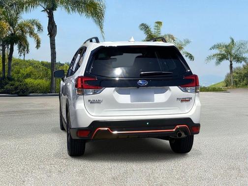 Crystal White Pearl 2023 Subaru Forester Sport