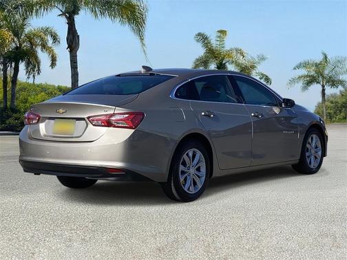 2022 Chevrolet Malibu FWD LT
