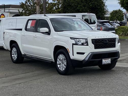 Glacier White 2023 Nissan Frontier SV