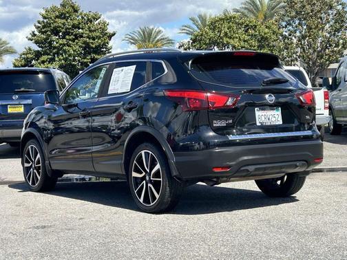 2017 Nissan Rogue Sport SL