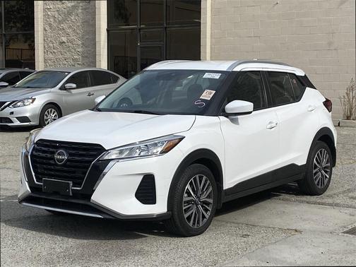 2023 Nissan Kicks SV