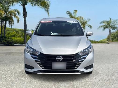 2023 Nissan Versa 1.6 SV
